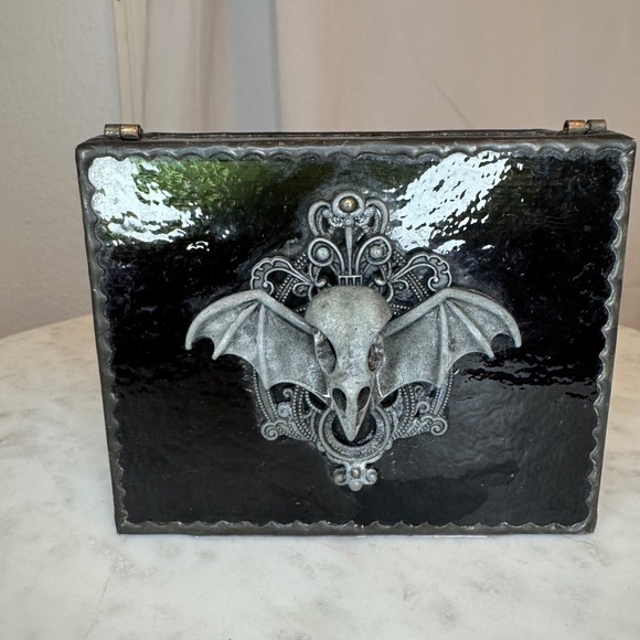 Vintage Trinket‎ Box Bird Skull Bat Wings Gothic Decor Jewelry Storage - Picture 1 of 11